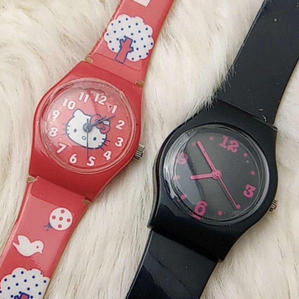 Hello Kitty watch and black pink matching watch